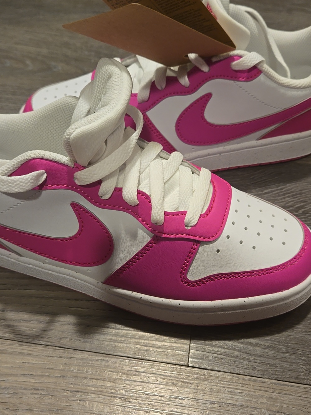 Nike Court Borough Low Pink/White Size 5.5 Y/ Also Fits Women 7 Brand New - Picture 2 of 11